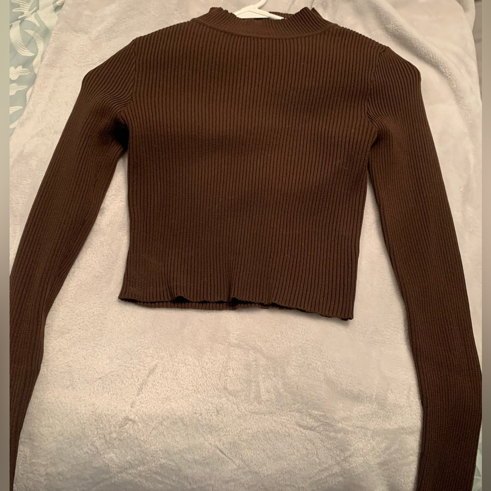 Forever 21 brown cropped shirt